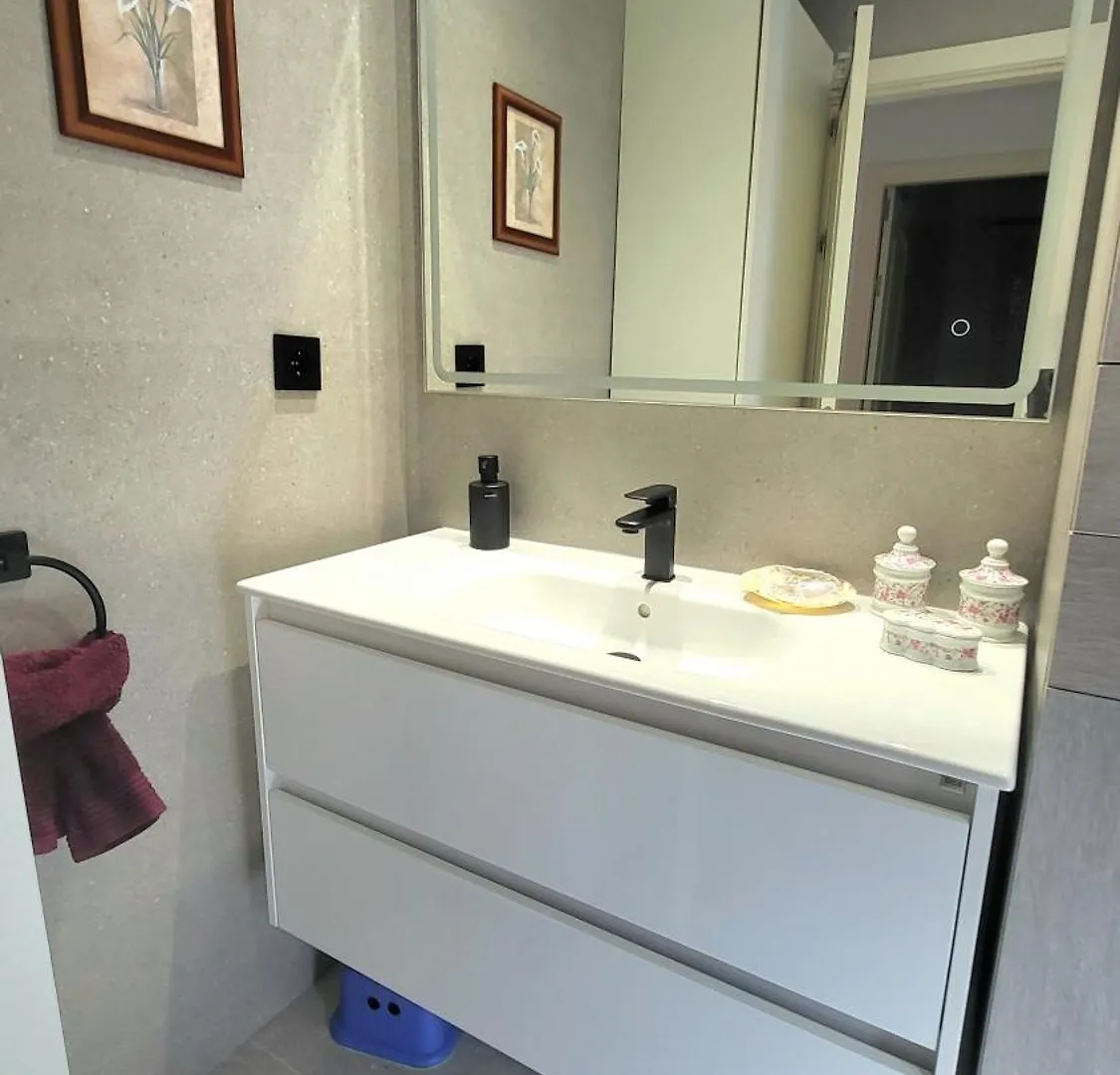 Timon Beach House Playa 70M Piscina Parking Benalmadena